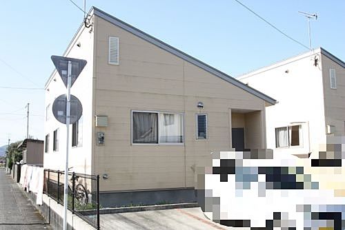 ロフト付きの広いリビングは日当たり良好☆人気のカウンターキッチンです!!